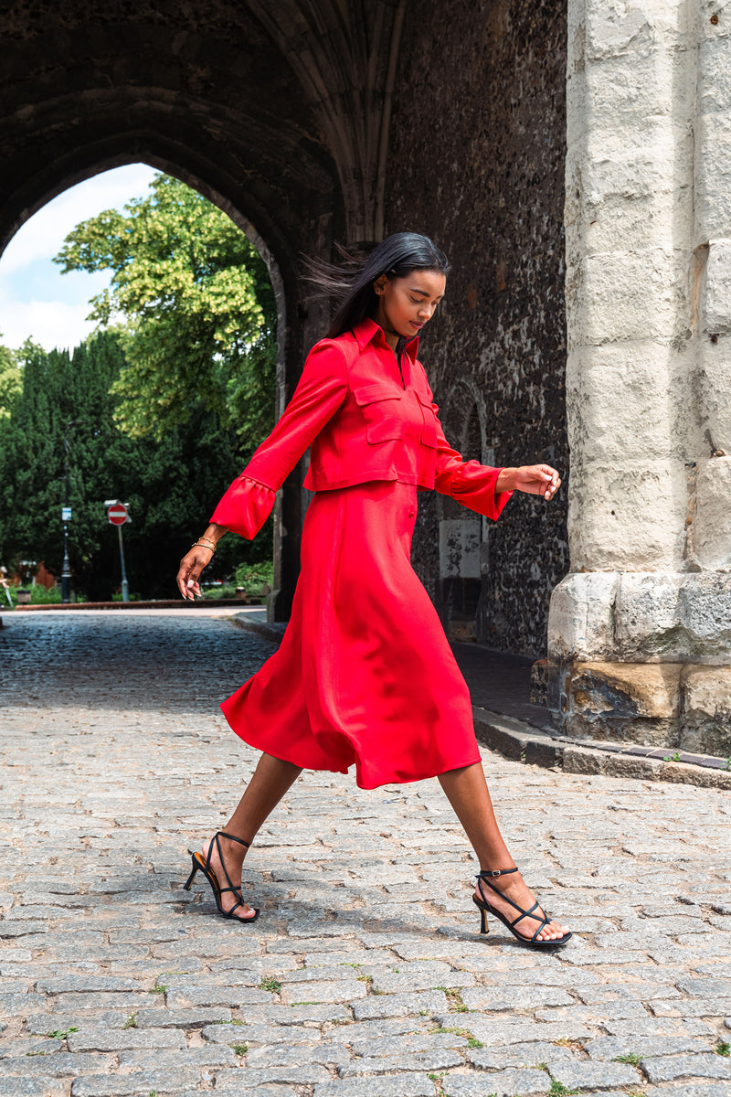 Crepe midi red dress with ruched long sleeves